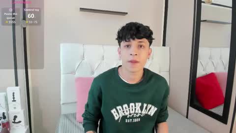 Axel Evanss online show from September 16, 2025, 12:39 pm