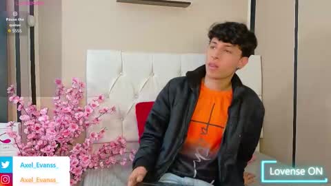 Axel Evanss online show from October 14, 2025, 12:28 pm