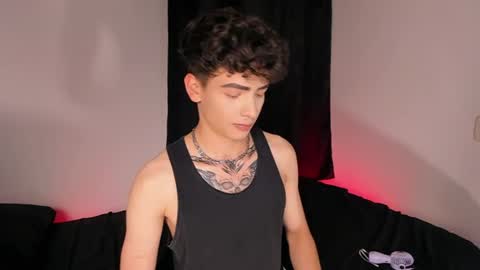Snapshot of axel_inkshade chatting on June 13, 2026, 1:14 am Axel online show from June 13, 2026, 1:14 am