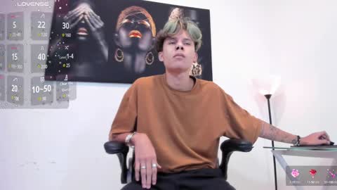 Axel online show from December 9, 2024, 11:47 am