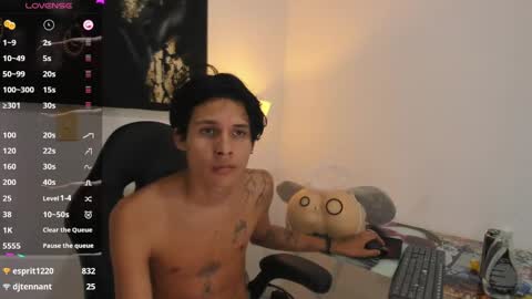 Axel online show from February 15, 2025, 2:22 pm
