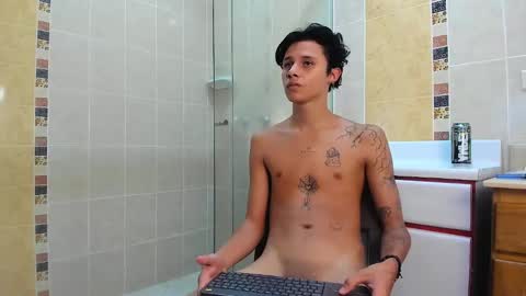 Axel online show from February 16, 2025, 2:43 pm