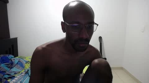 Snapshot of axel_rios_207467 chatting on October 24, 2025, 4:20 am axel rios online show from October 24, 2025, 4:20 am