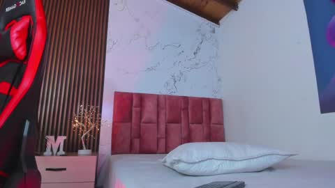 Axel  online show from December 14, 2024, 9:07 am