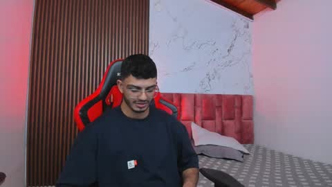 Axel  online show from December 26, 2024, 5:37 am