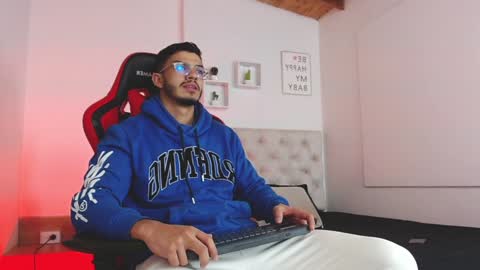 Axel  online show from January 21, 2025, 12:18 pm