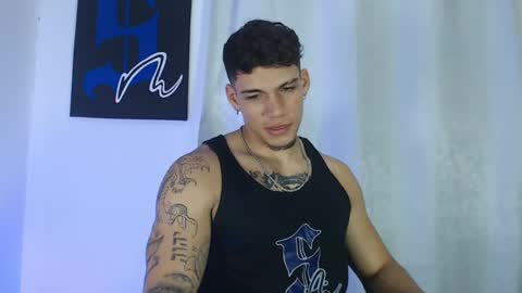 INDEPENDENT MODEL  online show from February 5, 2025, 3:23 am