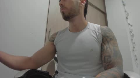 Snapshot of axelblaze_1 chatting on March 21, 2026, 12:10 pm axelblaze_1 online show from March 21, 2026, 12:10 pm