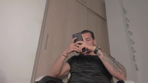 Snapshot of axelblaze_1 chatting on March 27, 2026, 12:16 pm axelblaze_1 online show from March 27, 2026, 12:16 pm