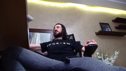 AxelColton online show from December 17, 2024, 6:24 am