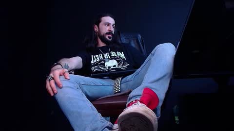 AxelColton online show from November 16, 2025, 11:05 am