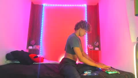Snapshot of axelfox_ chatting on February 25, 2025, 1:41 am axelfox_ online show from February 25, 2025, 1:41 am