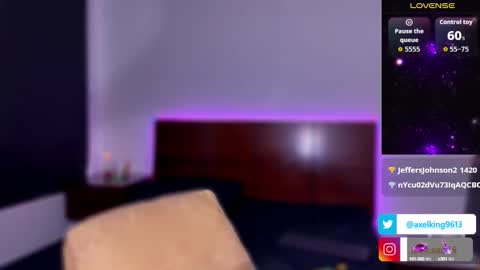 Snapshot of axelking13 chatting on September 19, 2025, 11:27 pm Axel King online show from September 19, 2025, 11:27 pm