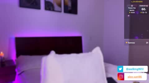 Snapshot of axelking13 chatting on October 25, 2025, 12:07 am Axel King online show from October 25, 2025, 12:07 am