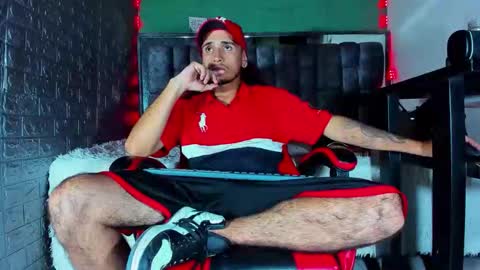 Axell Cross2 online show from April 19, 2026, 1:27 am