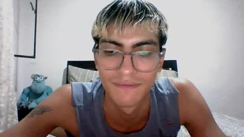 Axel  online show from December 5, 2024, 4:09 am