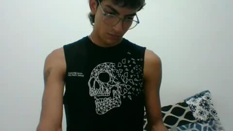 Axel  online show from February 9, 2025, 4:36 am