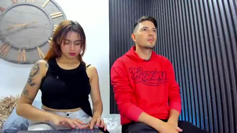 Axel and mia  online show from February 11, 2025, 11:32 am
