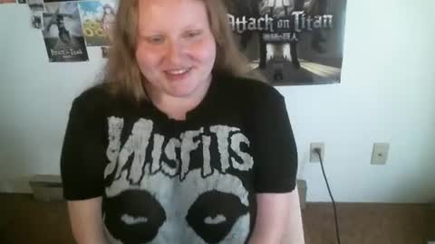 Snapshot of axisgray chatting on June 20, 2026, 8:11 pm Axis Gray online show from June 20, 2026, 8:11 pm