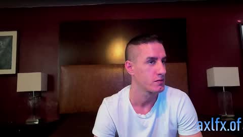 Axl online show from December 19, 2024, 4:46 pm