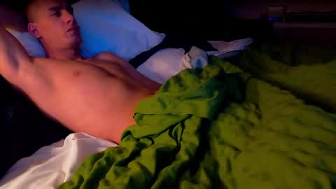 Axl online show from January 7, 2025, 11:58 am