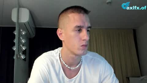 Axl online show from October 28, 2025, 2:04 am