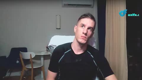 Snapshot of axl_fx chatting on February 8, 2026, 9:51 pm Axl online show from February 8, 2026, 9:51 pm