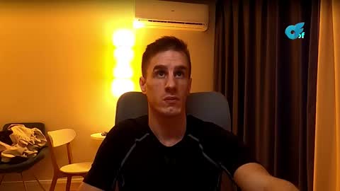 Snapshot of axl_fx chatting on February 16, 2026, 2:07 am Axl online show from February 16, 2026, 2:07 am