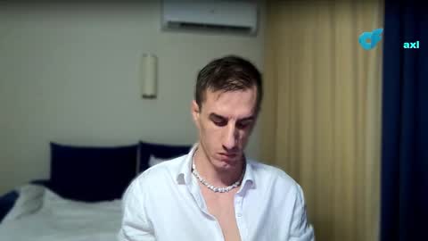 Snapshot of axl_fx chatting on February 22, 2026, 1:40 am Axl online show from February 22, 2026, 1:40 am