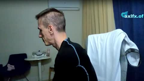 Axl online show from April 8, 2026, 1:05 am