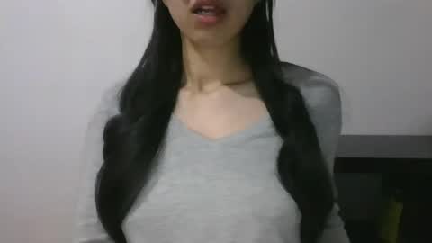 Snapshot of axuepetitt chatting on January 26, 2025, 1:09 am axue online show from January 26, 2025, 1:09 am