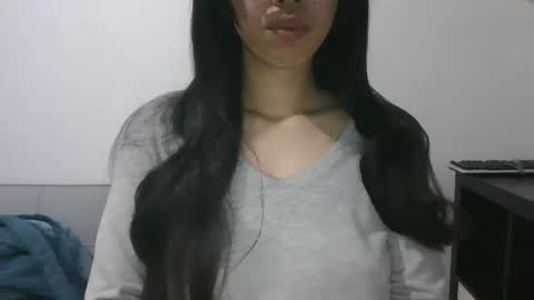 Snapshot of axuepetitt chatting on February 22, 2025, 10:31 pm axue online show from February 22, 2025, 10:31 pm