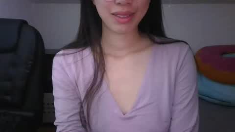 Snapshot of axuepetitt chatting on May 14, 2026, 9:32 pm axue online show from May 14, 2026, 9:32 pm