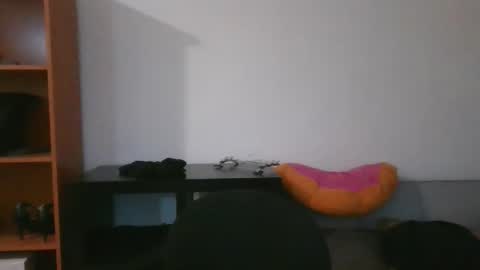 Snapshot of axuepetitt chatting on June 8, 2026, 8:42 pm axue online show from June 8, 2026, 8:42 pm