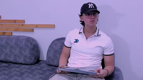 Snapshot of axxel_body chatting on March 28, 2026, 8:52 pm Axxel online show from March 28, 2026, 8:52 pm