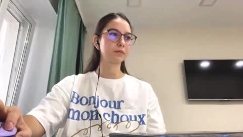 Allison online show from October 27, 2025, 10:19 am