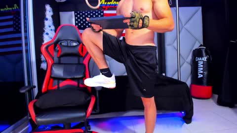 Snapshot of aydenmillerdom chatting on January 3, 2025, 1:16 am Ayden Miller online show from January 3, 2025, 1:16 am