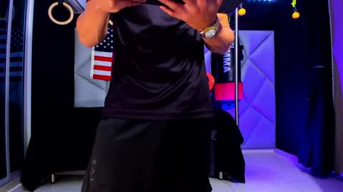 Snapshot of aydenmillerdom chatting on February 3, 2025, 1:41 am Ayden Miller online show from February 3, 2025, 1:41 am