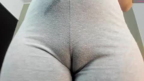 Alyda Jaramillo online show from March 21, 2026, 9:07 pm