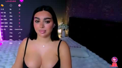 Snapshot of ayla_demir chatting on November 10, 2025, 10:53 pm Ayla Demir online show from November 10, 2025, 10:53 pm