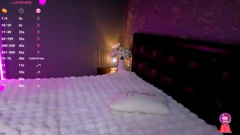 Snapshot of ayla_demir chatting on November 16, 2025, 10:59 pm Ayla Demir online show from November 16, 2025, 10:59 pm