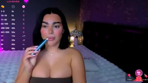 Snapshot of ayla_demir chatting on November 19, 2025, 11:05 pm Ayla Demir online show from November 19, 2025, 11:05 pm