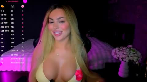  Ayla Demir  online show from April 6, 2026, 8:54 pm