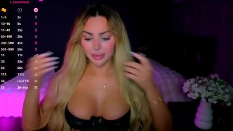  Ayla Demir  online show from June 3, 2026, 8:03 pm