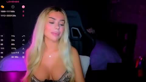  Ayla Demir  online show from July 23, 2026, 8:18 pm