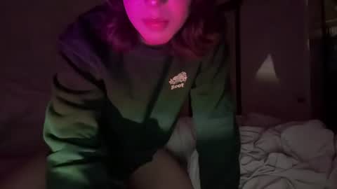 ayla irene online show from July 17, 2026, 4:41 am