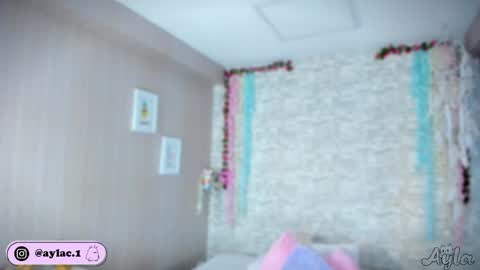 Ayla online show from April 8, 2026, 3:28 am