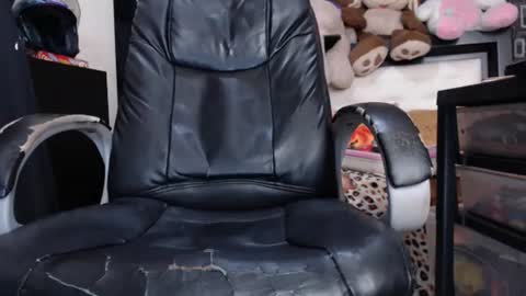 AyleenZJ online show from September 16, 2025, 2:56 am