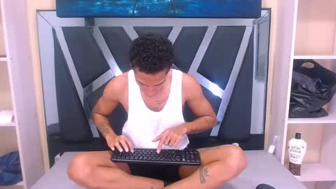 Aylen  online show from February 18, 2025, 7:09 pm