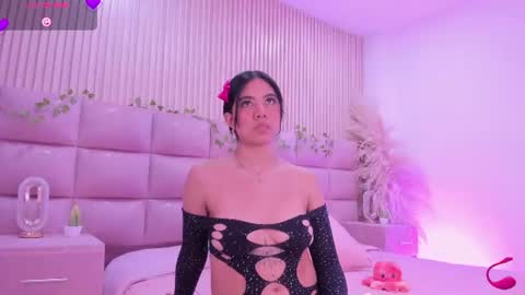 aylinlove_ online show from June 24, 2026, 12:04 pm